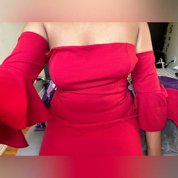 Plus Red Elegant Off The Shoulder Dress - Picture 5 of 7
